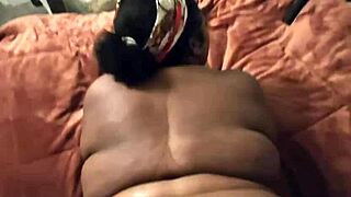 her fingers stretch that pregnant pussy before tight cock pounds it deep