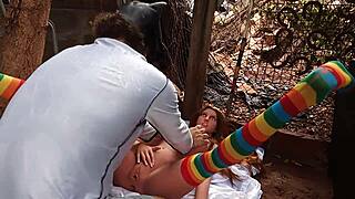 oh damn that latina stuffs her outdoor pussy with a huge dripping sex toy!