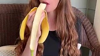 mmm ruiva with long hair sucking that banana so good 🍌😋