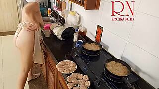 Regina noir cooks naked as nudist housewife maid