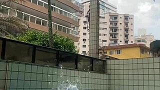 Hard cock rubs her in pool