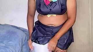 curvy ebony varesa preps her huge ass for genshin cosplay con