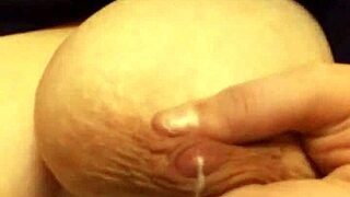 hey wanna see my huge 44dd tits jiggle around? 🔥🍈