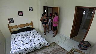 amigo da onca creampies best friend's esposa buceta deep in hostel