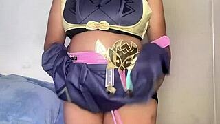curvy ebony varesa preps her huge ass for genshin cosplay con