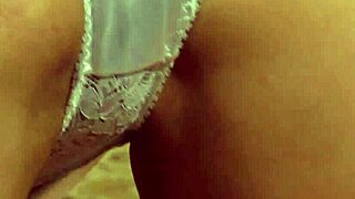 i'm the naughty lesbian mistress lovin this sensual massage fingering ohh yeahh