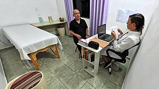 crazy penis docter checkin patient impotence with wet pussy exam n creampie fix