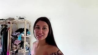 Tango queen shakes her huge ass solo on premium webcam show.