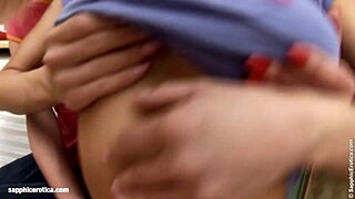 Oh god questa and wendie lesbian fingering muff dive feels insane!!