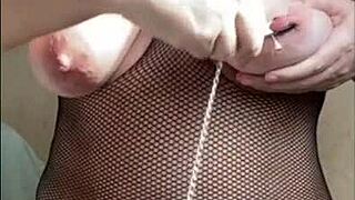 Chubby Mature BBW Anal Fucked with Huge Dildo Hairy Pussy Squirts Saggy Tits!