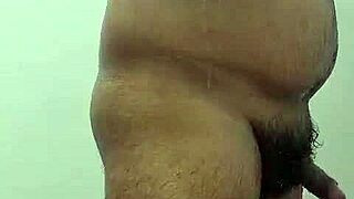 wanna watch me masturbate with toys in the shower??