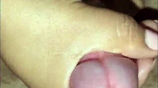hey vered wifey, love teasing your cock with my wet pussy handjob