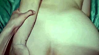 oye mira como le meto verga dura a esta latina con culo enorme en pov