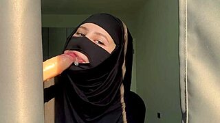 slutty arab muslim teacher deepthroats huge cock creampie facial homemade