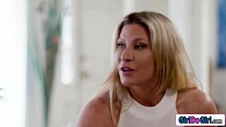 big boobs milf stepmom lets young stepdaughter facesit her shaved pussy till orgasm