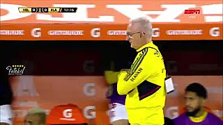 Queixudo Canarinho Pounds Bent-Over Argentina Doggystyle Hardcore Lesbian