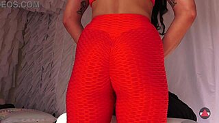 Filipina's Dripping Creampie Pussy Gets Massaged in Yoga Leggings