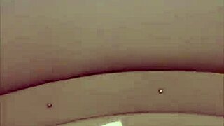 Amateur Fucks Young Hottie in Hotel Room