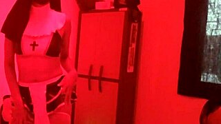i danced so erotic for that effeminate guy an then he almost fucked us both latina milfs