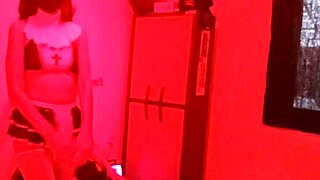 i danced so erotic for that effeminate guy an then he almost fucked us both latina milfs