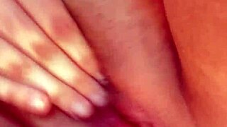 doesn't it turn you on watching me rub my big clit till i squirt? 😈💦
