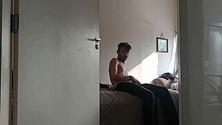 Hidden cam spies guy inhaling blonde's sweaty gym clothes