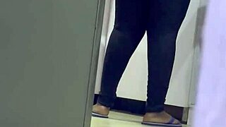 wanna see this hidden cam catch housekeeper's fat bbw ass?