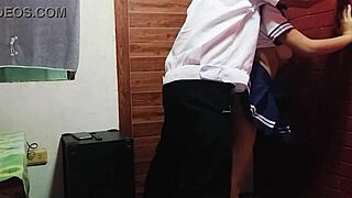 damn that senior high pinay student with big ass and tits goes viral homemade