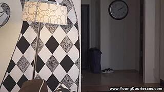 wanna see courtesan sara rich fuck like your real girlfriend?