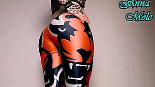 pawg spanks huge ass in spandex then rides ribbed dildo hard