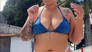 i spend all day flashing my big pussy like this when the builder's around