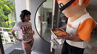 Lysagna Delray Swallows Pepperoni in Wild Food-Fueled Casting Ride and Cumshot