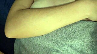 Xxx mi hijastra me lo da por primera vez 😈