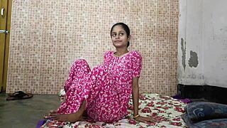 curvy indian bhabhi gets pounded by dunzo delivery lad in steamy bathroom