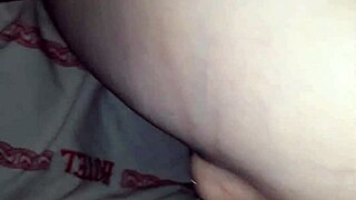 Essa ruiva peida no meu pau preto e bebe leite