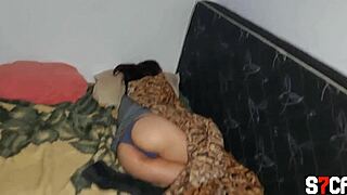 novinha deitada e transei gostoso com ela