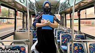 muslim wife gets fucked by stranger on bus