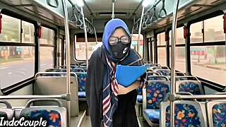 muslim wife gets fucked by stranger on bus