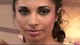 hot brunettes lisa daniels enjoy ass licking and pussy play
