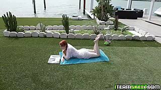 redhaired teen lets stud fuck her pussy