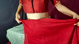 saari ke pallu mein chhupi bhabhi devar ne khola har raaz