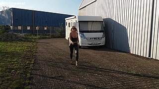 granny walking outside in shiny leggings shows her tight pussy