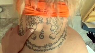 Una mamada a pelo y una rica follada con pasion