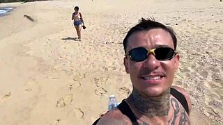 fomos flagrados na praia