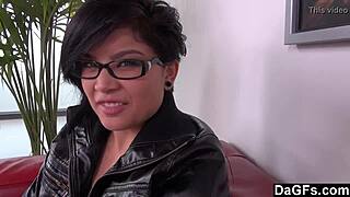 dagfs cute brunette with glasses has a quickie audition