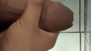 corninho se masturbando