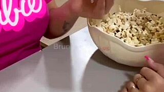 as amiguinhas lesbicas fodendo e gozando muito de tanto tesão