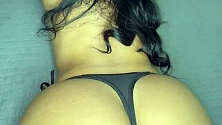 me follo a la secretaria de tetas grandes con la que toda la oficina fantasea