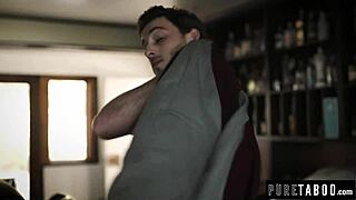 star quarterback films fucking the virgin reporter