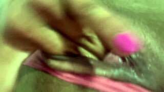 Desi housewife fucks tailor with dirty talks